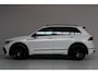 Volkswagen Tiguan 1.5 TSI R-Line Black Style | panoramadak | camera | adap. cruise | dodehoek detectie | NL auto | 1e eig.
