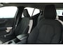 Volvo XC40 1.5 T2 Momentum Core | Navigatie| Park Assist Camera| Elektrische bedienbare achterklep|