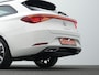 SEAT Leon Sportstourer 1.0 eTSI 110 pk DSG FR Business Intense | Panoramadak | Stuur-/stoelverwarming | Achteruitrijcamera | Navigatie | Adaptive Cruise