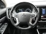 Mitsubishi Outlander 2.4 Intense Plug In Hybrid 225pk Dealer O.H. PHEV | Cruise Control | Camera | Alcantara Sporstoelen Verwarmd | Keyless | Apple Carplay | Navigatie | DAB |