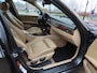 BMW 3-Serie 325i Dynamic Executive 218 PK!! Automaat Ecc Cruisecontrol Leer Sport Interieur Navigatie Pdc Lm Velgen Trekhaak