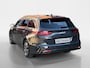 Kia Ceed Sportswagon 1.0 T-GDi Design Edition | Apple Carplay / Android Auto | Licht + Regensensor | Parkeersensoren Voor + Achter | Camera Achter | Stoel + Stuurverwarming | Cruise Control | 16"Lichtmetalen Velgen