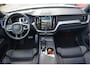 Volvo XC60 2.0 T6 Plug-in hybrid AWD R-Design VOL! Luchtvering, Trekhaak, Head-up, Panorama, Contourstoelen, Memory, 21 inch