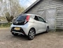 Toyota Aygo 1.0 VVT-i x-joy | Automaat! | Climate | Carplay | Camera | Bicolor velgen | Nog veel meer!