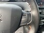 Peugeot 208 1.2 PureTech GT-line | Automaat | Navigatie via Telefoon | 17 inch Lichtmetalen Velgen | Trekhaak 1150 KG | Climate Control | Sensoren | Cruise Control | Mistlampen | LED Verlichting | Half Lederen Sportstoelen |
