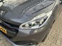 Peugeot 208 1.2 PureTech GT-line | Automaat | Navigatie via Telefoon | 17 inch Lichtmetalen Velgen | Trekhaak 1150 KG | Climate Control | Sensoren | Cruise Control | Mistlampen | LED Verlichting | Half Lederen Sportstoelen |