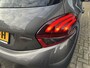 Peugeot 208 1.2 PureTech GT-line | Automaat | Navigatie via Telefoon | 17 inch Lichtmetalen Velgen | Trekhaak 1150 KG | Climate Control | Sensoren | Cruise Control | Mistlampen | LED Verlichting | Half Lederen Sportstoelen |