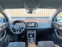 Skoda Karoq 1.5 TSI ACT Style | Automaat! | Apple Carplay | Android Auto | Camera | Navigatie | Stoelverwarming | Elektrische Achterklep | DAB | Adaptieve Cruise Control | Sfeerverlichting |