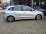 Mercedes-Benz B-klasse 180 Business Solution Plus / Trekhaak / camera / Apple carplay / android auto