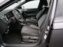 Volkswagen Taigo 1.0 TSI R-Line Edition 116 Pk Automaat DAB / Apple Carplay / Camera / 18 inch / Stoelverwarming