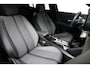 Peugeot 2008 1.2 Hybrid 136 Allure | Airco (automatisch) | Apple Carplay/Android Auto|telefoonintegratie premium | Armsteun achter