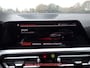 BMW 3-Serie 318i SPORTLINE VIRTUAL/DAB/CARPLAY/SFEERVERLICHTING/SPORTSTOEL