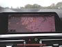 BMW 3-Serie 318i SPORTLINE VIRTUAL/DAB/CARPLAY/SFEERVERLICHTING/SPORTSTOEL