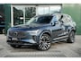 Volvo XC90 2.0 T8 Plug-in hybrid AWD Plus Bright | Verwacht medio december | Adaptieve luchtvering met Four-C Technologie | Panoramadak | Head-up Display | Harman Kardon audio systeem | 7 Zitplaatsen | Rondomzicht Camera | Apple CarPlay |