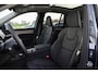 Volvo XC90 2.0 T8 Plug-in hybrid AWD Plus Bright | Verwacht medio december | Adaptieve luchtvering met Four-C Technologie | Panoramadak | Head-up Display | Harman Kardon audio systeem | 7 Zitplaatsen | Rondomzicht Camera | Apple CarPlay |