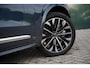 Volvo XC90 2.0 T8 Plug-in hybrid AWD Plus Bright | Verwacht medio december | Adaptieve luchtvering met Four-C Technologie | Panoramadak | Head-up Display | Harman Kardon audio systeem | 7 Zitplaatsen | Rondomzicht Camera | Apple CarPlay |