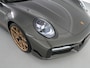 Porsche 911 Turbo S Cabrio 3.8 650pk |PTS Aventurine green|aero-pakket|Burmester|sport-chrono|sportuitlaat|PDCC|stoelverwarming & verkoeling|360 camera|Apple carplay|PDLS|memory|