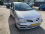Nissan Almera Tino 1.8 Visia