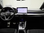 Volkswagen Golf 1.5eTSI/150PK Style DSG edition 50 · Panoramadak · Camera · Apple/Android Car Play · Head-up Display · Navigatie · Massagefunctie · Garantie tot oktober 2026