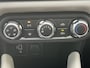 Nissan Micra 1.0 IG-T N-Connecta / 100% Onderhouden / Navigatie / Achteruitrijcamera / Airco / Cruise Control / Parkeersensoren Achter / DAB Radio /