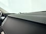 Volvo XC90 T8 Plug-in hybrid AWD Ultra Dark | Panoramdak | 360° camera | Bowers & Wilkins | Luchtvering | Stoelventilatie | Stoel- en Stuurverwarming | Trekhaak