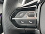 Peugeot 208 Hybrid 136 e-DCS6 GT / Adaptieve Cruise Control / Navigatie-pakket / Parkeersensoren Voor & Achter / Apple Carplay/Android Auto / Parkeercamera Voor & Achter / Climate Control / Dodehoekdetectie /