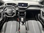 Peugeot 208 Hybrid 136 e-DCS6 GT / Adaptieve Cruise Control / Navigatie-pakket / Parkeersensoren Voor & Achter / Apple Carplay/Android Auto / Parkeercamera Voor & Achter / Climate Control / Dodehoekdetectie /