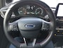 Ford Fiesta 1.0 EcoBoost ST-Line Climate Controle | Cruise Controle | Navigatie | Parkeer sensoren achter | Radio/DAB en Car Apple play | 17 Inch Velgen met all-season banden | ST Achter Spoiler | Voorruit verwarming | NAP | Nederlandse auto |