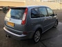 Ford C-Max Focus 2.0-16V Ghia | Bluetooth | Climate Controle | Cruise Controle | Licht metalen velgen | Zonne schermpjes | Trekhaak | Mag 1.400Kg Trekken | Radio/CD |
