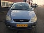 Ford C-Max Focus 2.0-16V Ghia | Bluetooth | Climate Controle | Cruise Controle | Licht metalen velgen | Zonne schermpjes | Trekhaak | Mag 1.400Kg Trekken | Radio/CD |