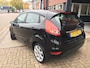 Ford Fiesta 1.25 Titanium X-Pack | 5 Deurs | Bluetooth | Climate Controle | Cruise Controle | Radio/CD met Aux en USB aansluiting | Voorruitverwarming | Parkeer sensoren achter | NAP | Zeer mooi | Garantie | Rijklaar |