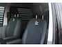 Volkswagen Transporter 2.0 TDI L2H1 30 DC BULLI 150PK DUBBEL CABINE / LEDEREN BEKLEDING / PDC / VERLAGINGSVEREN / APPLE CARPLAY /