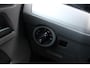 Volkswagen Transporter 2.0 TDI L2H1 30 DC BULLI 150PK DUBBEL CABINE / LEDEREN BEKLEDING / PDC / VERLAGINGSVEREN / APPLE CARPLAY /