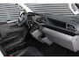 Volkswagen Transporter 2.0 TDI L2H1 30 DC BULLI 150PK DUBBEL CABINE / LEDEREN BEKLEDING / PDC / VERLAGINGSVEREN / APPLE CARPLAY /