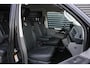 Volkswagen Transporter 2.0 TDI L2H1 30 DC BULLI 150PK DUBBEL CABINE / LEDEREN BEKLEDING / PDC / VERLAGINGSVEREN / APPLE CARPLAY /