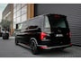 Volkswagen Transporter 2.0 TDI L2H1 30 DC BULLI 150PK DUBBEL CABINE / LEDEREN BEKLEDING / PDC / VERLAGINGSVEREN / APPLE CARPLAY /