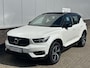 Volvo XC40 2.0 T4 AWD R-Design | Panoroma | 1. Eigenaar | Dealer onderhouden | Parelmoer Interesse, Proefrit? Bel of app met: 06-24 28 28 42