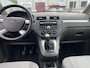 Ford C-Max 1.6-16V Futura, airco, cruisecontrol, zeer nette auto met een nieuwe APK.