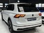 Volkswagen Tiguan 1.4 TSI eHybrid R-Line Business+ PANO I HUD I LEER + MEMORY I DIGI DASHB. I TREKHAAK I FULL OPTIONS!