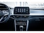 Volkswagen T-Roc Life Edition | 'App-Connect' draadloze smartphone integratie | 'App-Connect' smartphone integratie | Afstandscontrolesysteem (Front Assist)