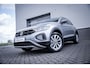 Volkswagen T-Roc Life Edition | 'App-Connect' draadloze smartphone integratie | 'App-Connect' smartphone integratie | Afstandscontrolesysteem (Front Assist)