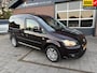Volkswagen Caddy Combi 1.2 TSI Trendline 105 pk Rolstoel auto 4+1 of 3+1 ( Rolstoel lier, bodemverlaging, airco) RIJKLAARPRIJS!