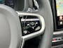 Volvo XC60 T6 Plug-in hybrid AWD Plus Black Edition | Direct Beschikbaar | Panoramadak | 360 Camera | Head-Up | Harman/Kardon | Elektrische Stoelen | Stoelverwarming