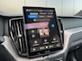 Volvo XC60 T6 Plug-in hybrid AWD Plus Black Edition | Direct Beschikbaar | Panoramadak | 360 Camera | Head-Up | Harman/Kardon | Elektrische Stoelen | Stoelverwarming