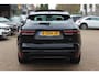 Jaguar F-Pace 2.0 P400e PHEV R-Dynamic HSE / Panoramadak / Camera / Head-up / Kuipstoelen / Meridian / Keyless / 21'' / Matrix LED / CarPlay / Stuur+Stoelverwarming / DAB / Dodehoek / ACC