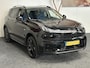 Lynk & Co 01 1.5 BLACK LINE PREMIUM 100 STUKS OP VOORRAAD ! VOL OPTIES ! 360 CAMERA ADAPTIVE CRUISE CONTROL PANORAMA SCHUIF/KANTELDAK APPLE CARPLAY/ANDROID RIJSTROOKSENSOREN ZEER MOOI !! Brgl