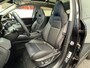 Lynk & Co 01 1.5 BLACK LINE PREMIUM LEDEREN BEKLEDING 100 STUKS OP VOORRAAD ! VOL OPTIES ! 360 CAMERA ADAPTIVE CRUISE CONTROL PANORAMA SCHUIF/KANTELDAK APPLE CARPLAY/ANDROID RIJSTROOKSENSOREN ZEER MOOI !!