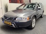 Volvo XC70 2.4 D5 YOUNGTIMER ! CRUISE CONTROL CLIMATE CONTROL XENON SCHUIF/KANTELDAK NAVIGATIE STOELVERWARMING AFNEEMBARE TREKHAAK