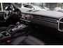 Porsche Cayenne 3.0 E-Hybrid / Panoramadak / 360Camera / Head-up / Achterasbesturing / Softclose / Carbon intr. / Luchtvering / 21'' / Sportdesign+Chrono / Sportuitlaat / Keyless / Bose / Stoelventilatie 4x / Stoelverwar
