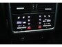 Porsche Cayenne 3.0 E-Hybrid / Panoramadak / 360Camera / Head-up / Achterasbesturing / Softclose / Carbon intr. / Luchtvering / 21'' / Sportdesign+Chrono / Sportuitlaat / Keyless / Bose / Stoelventilatie 4x / Stoelverwar